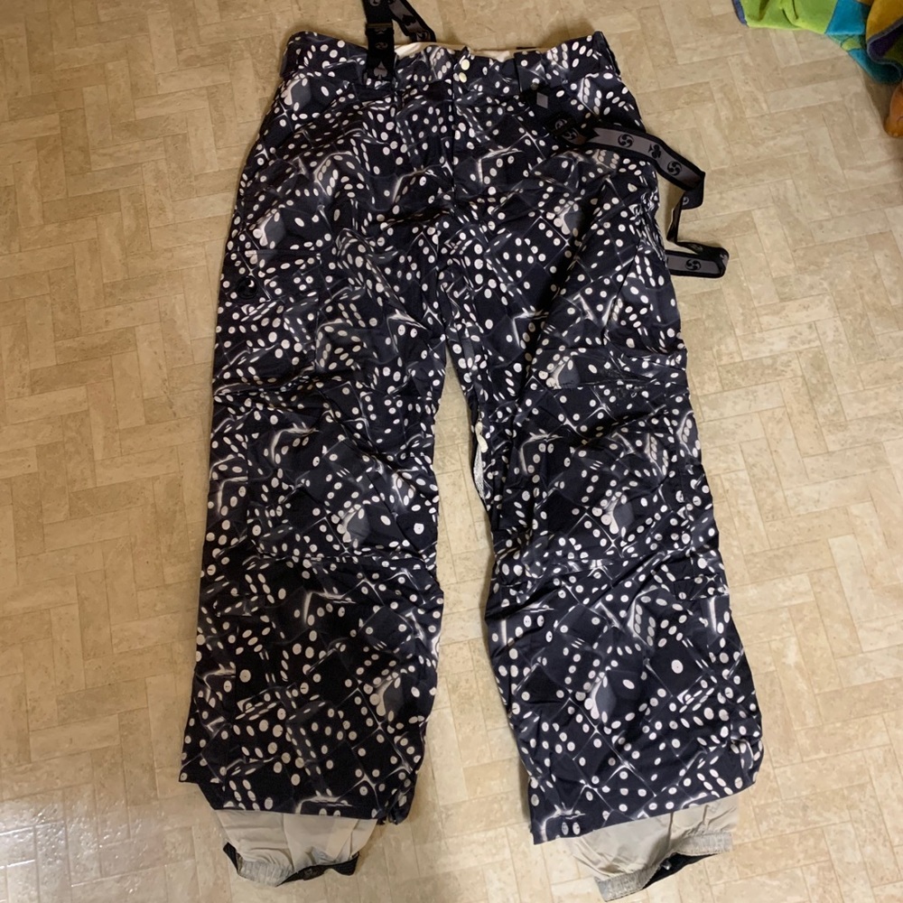 Snowboard pants